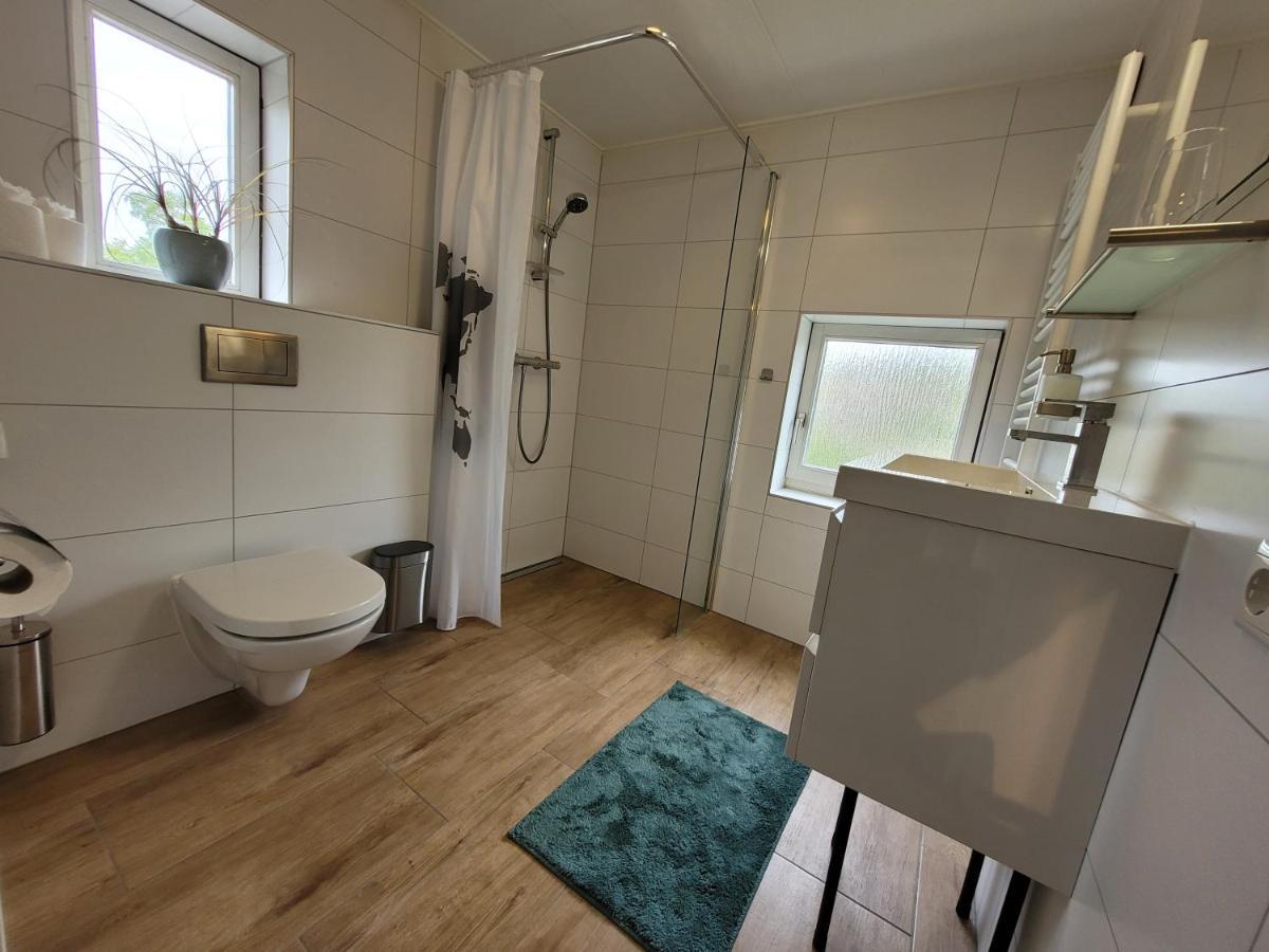 B&B Villa Giethoorn - Canalview, Privacy & Parking ภายนอก รูปภาพ