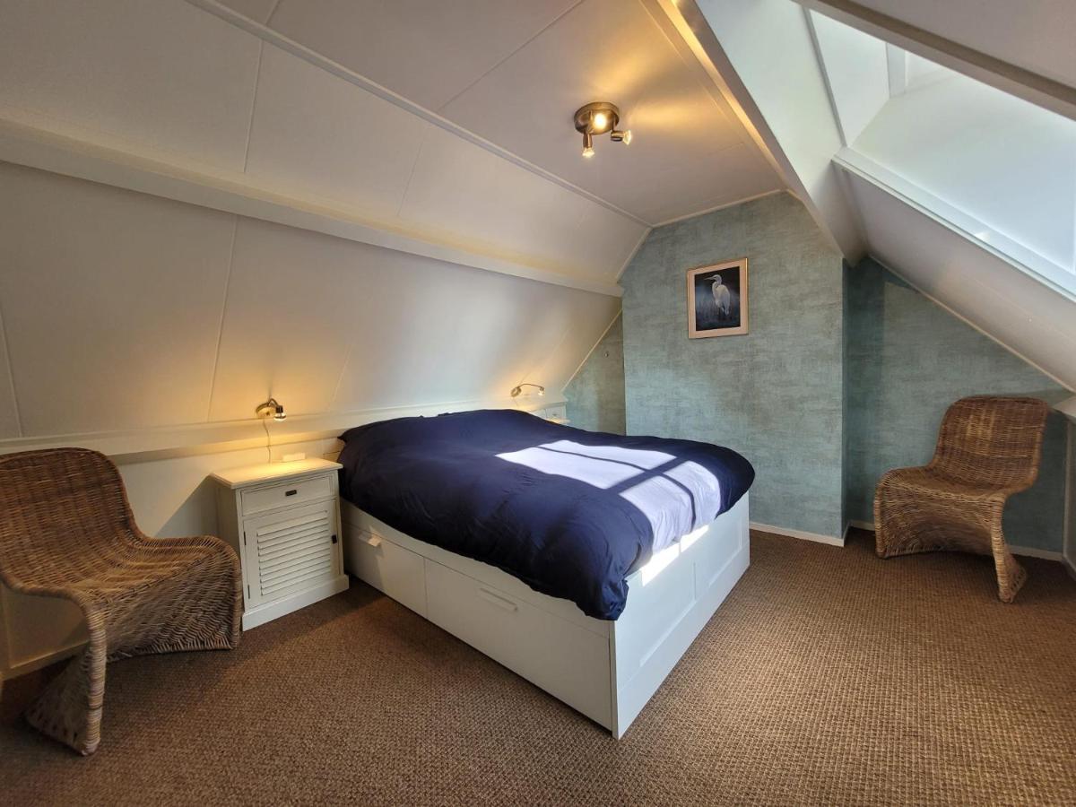 B&B Villa Giethoorn - Canalview, Privacy & Parking ภายนอก รูปภาพ